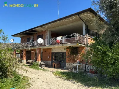 Villa a Fara in Sabina