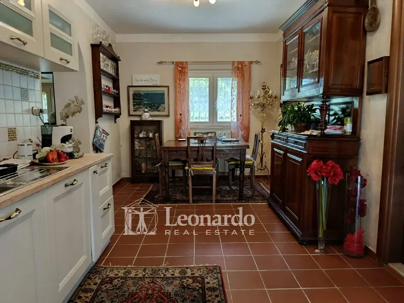 Villa in vendita a Massarosa - foto 1