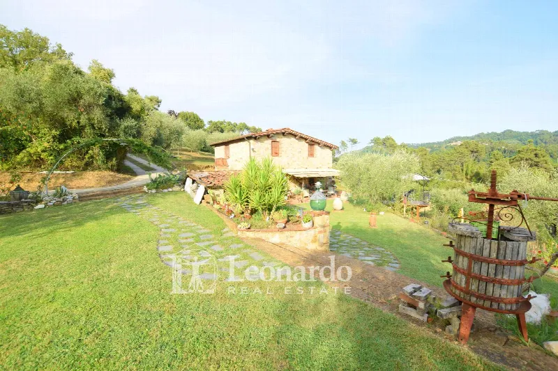 Villa in vendita a Camaiore - foto 1