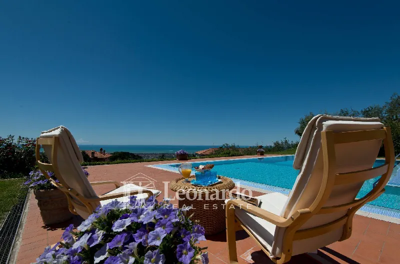 Villa in vendita a Massarosa - foto 1