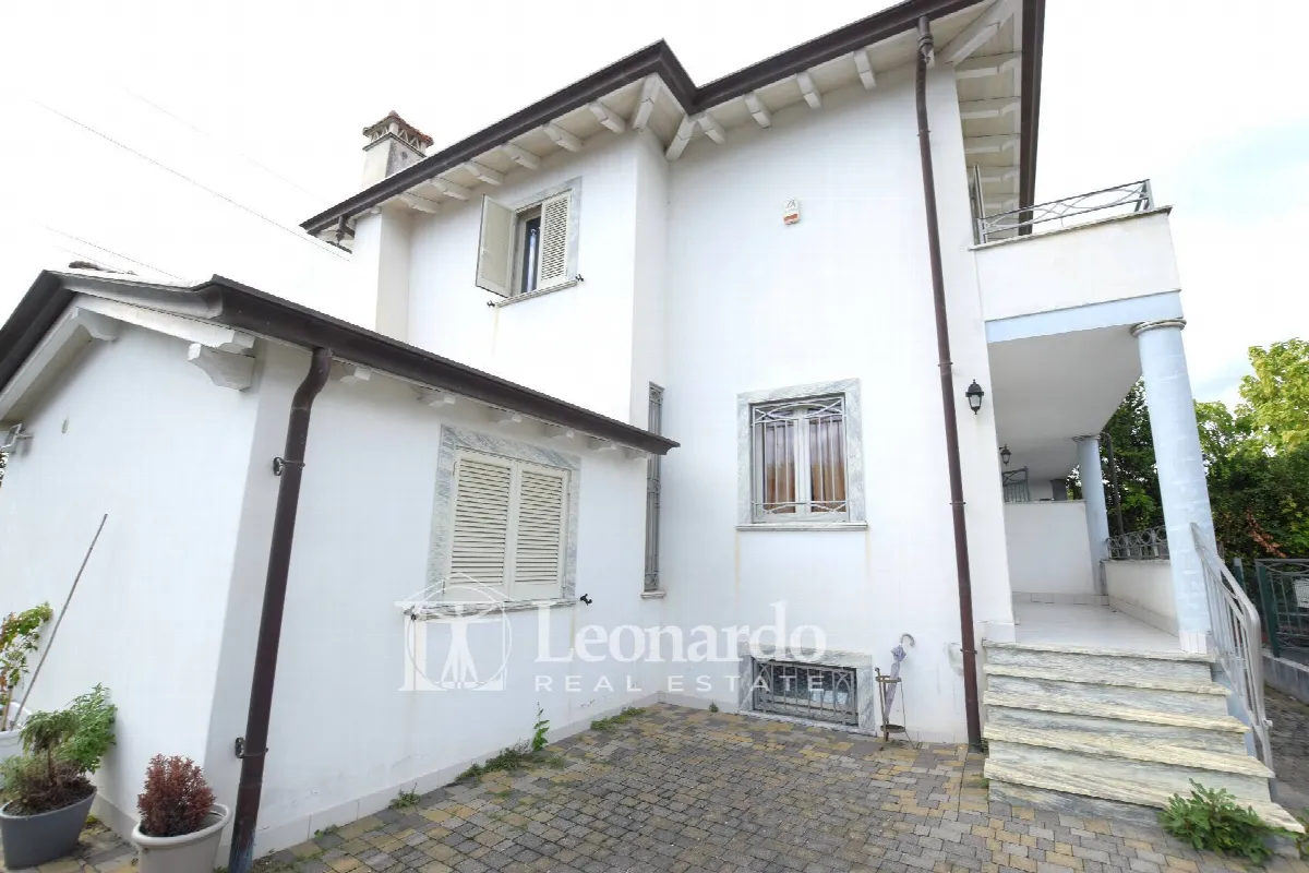 Villa in vendita a Camaiore - foto 2