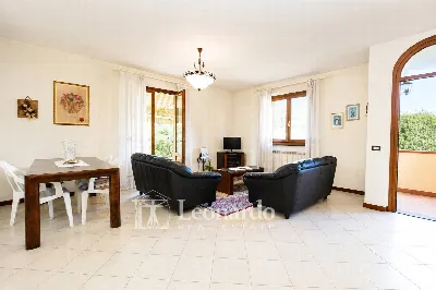 Villa in vendita a Viareggio - foto 2