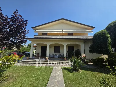 Villa in vendita a Forte dei Marmi - foto 1