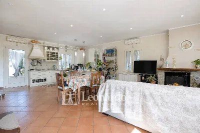 Villa in vendita a Viareggio - foto 7