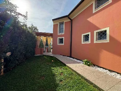 Villa in vendita a Camaiore - foto 1