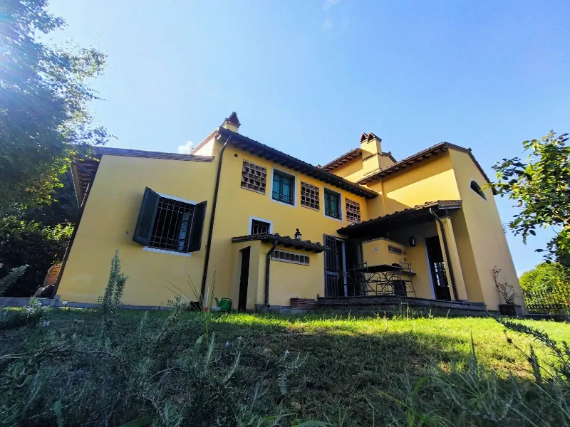 Rustico/Casale in vendita a Camaiore - foto 1