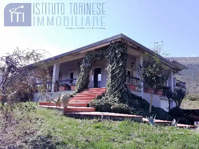 Casa Indipendente in vendita a Sant'Apolli... - foto 1
