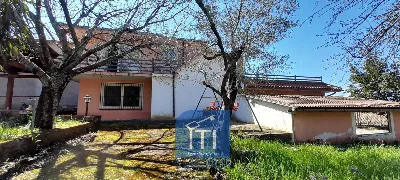 Villa in vendita a Cervaro - foto 1