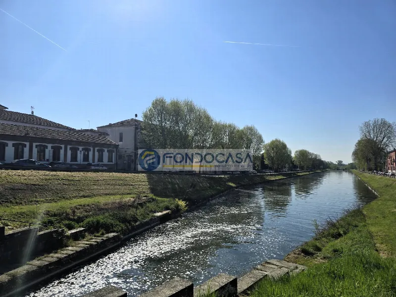 Villa in vendita a Pavia, San Pietro, Viale Cremona - foto 1