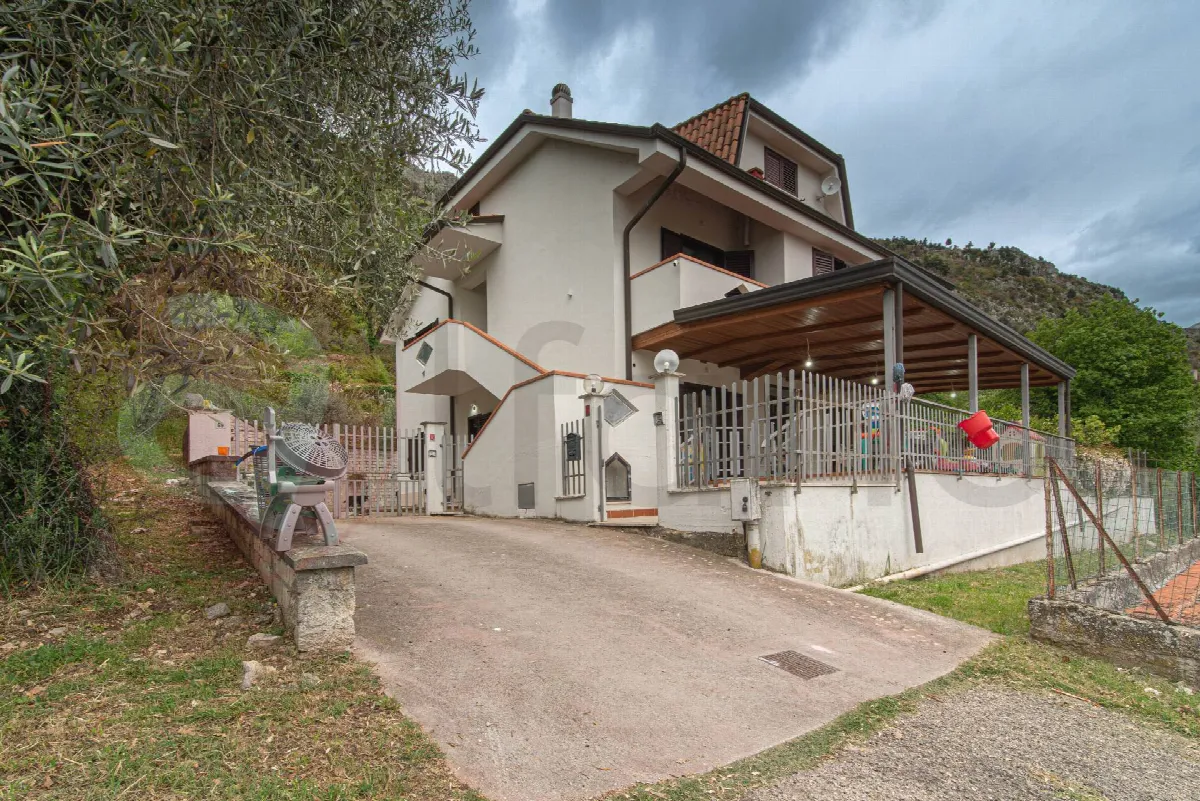 Casa Indipendente in vendita a Roccasecca - foto 4