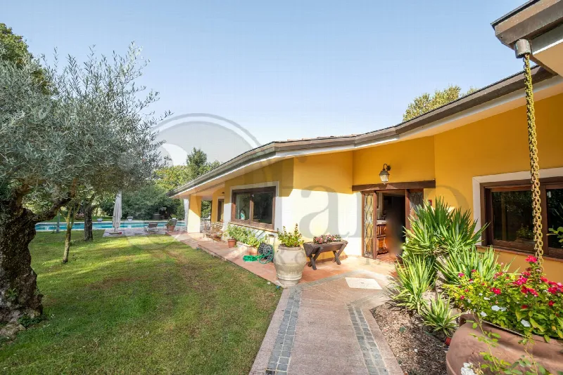 Villa in vendita a Pignataro Interamna - foto 1
