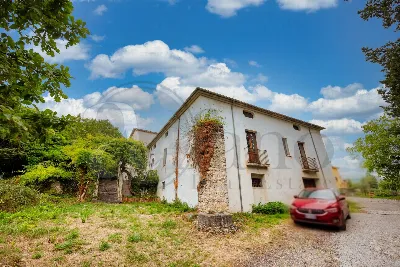 Rustico/Casale in vendita a Paterno - foto 1