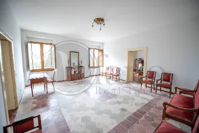 Rustico/Casale in vendita a Paterno - foto 2