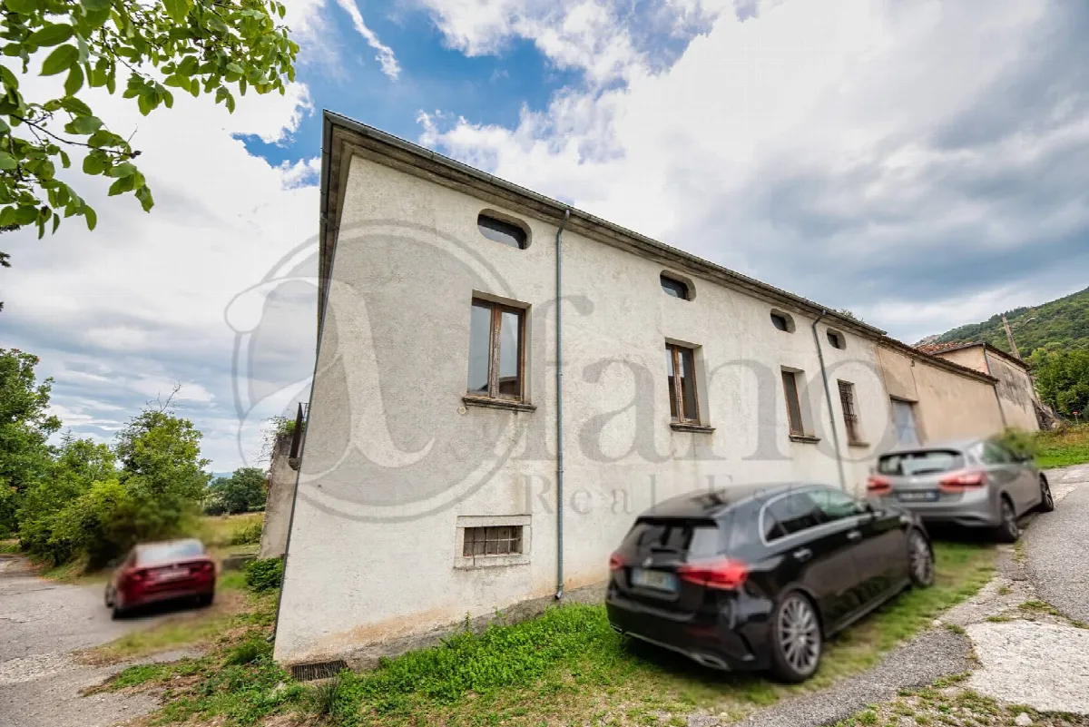 Rustico/Casale in vendita a Paterno - foto 4