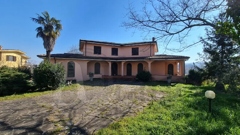 Villa in vendita a Monte San Giovanni Campano - foto 1