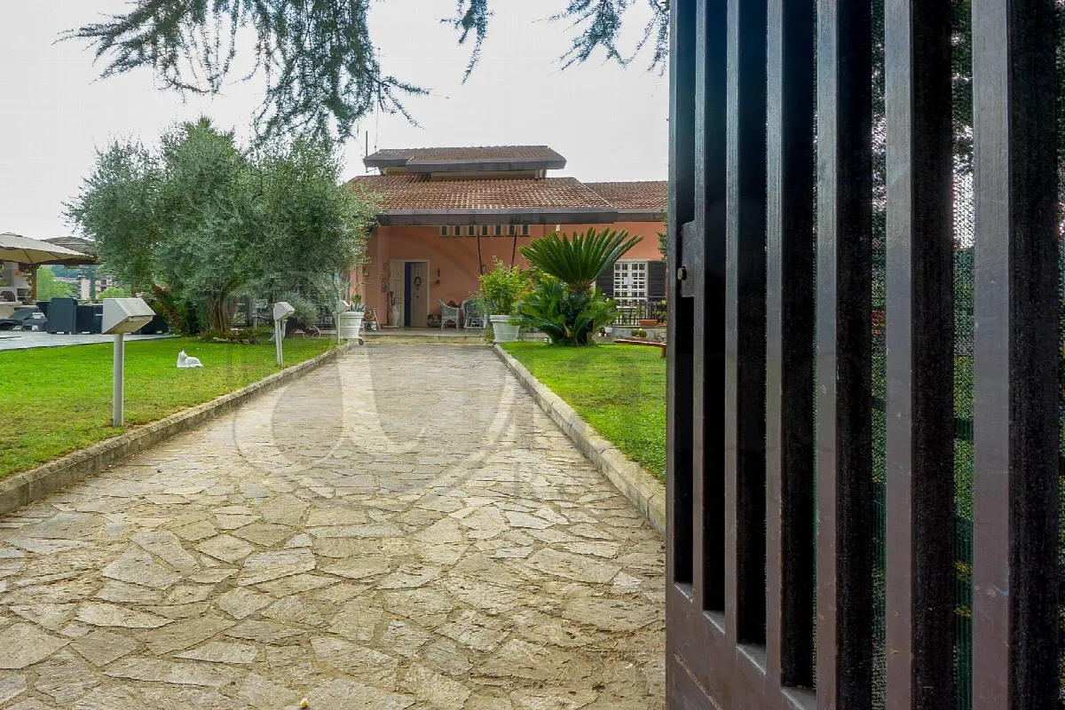 Villa in vendita a Strangolagalli - foto 4