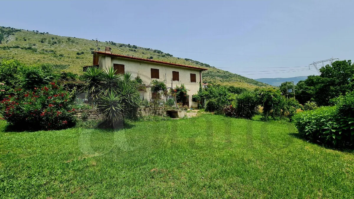 Rustico/Casale in vendita a Prossedi - foto 2