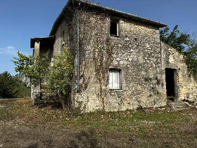Rustico/Casale in vendita a Rocca d'Arce - foto 2