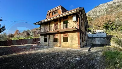 Casa Indipendente in vendita a Roccasecca - foto 1