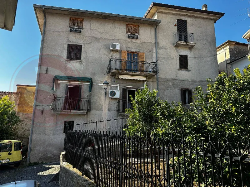Rustico/Casale in vendita a Colfelice - foto 1