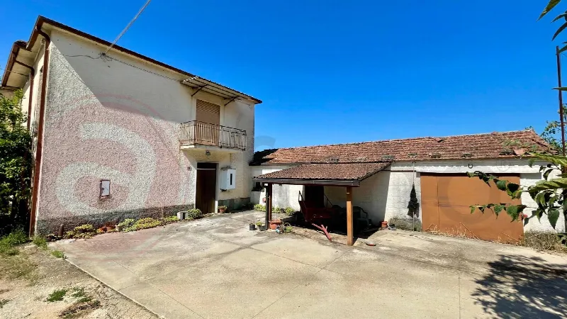 Casa Indipendente in vendita a Castrocielo - foto 1