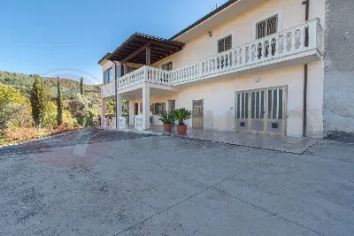 Casa Indipendente in vendita ad Arpino - foto 1
