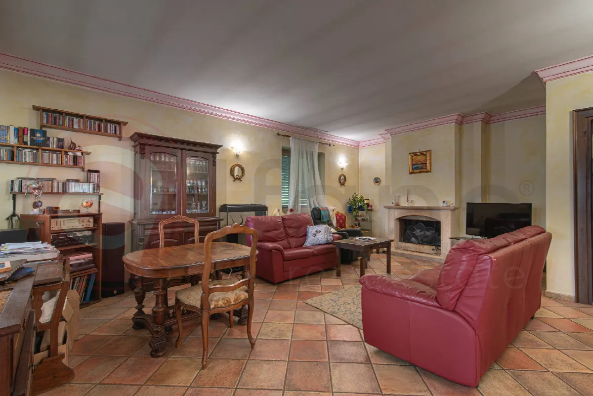 Villa in vendita a Cervaro - foto 2