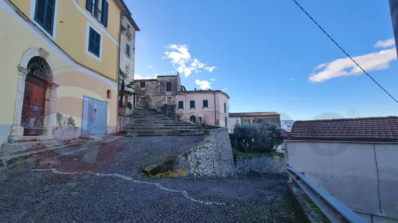 Rustico/Casale in vendita a Arce - foto 1