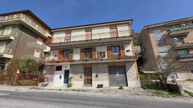 Casa Indipendente in vendita ad Arce - foto 1
