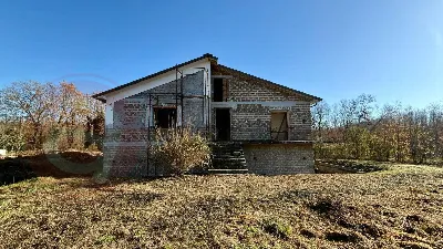 Rustico/Casale in vendita a Colfelice - foto 1