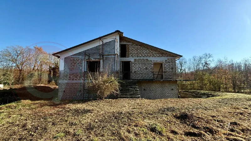 Rustico/Casale in vendita a Colfelice - foto 1