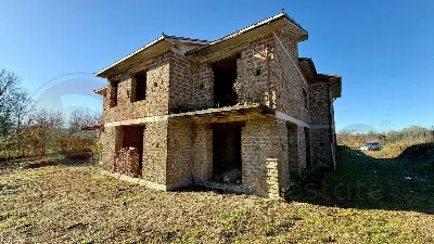 Rustico/Casale in vendita a Colfelice - foto 2