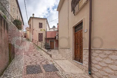 Casa Indipendente a Rocca d'Arce