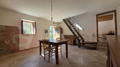 Rustico/Casale in vendita a Santopadre - foto 2