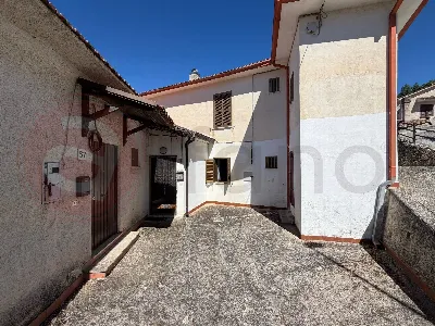 Casa Indipendente a Rocca d'Arce