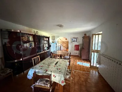 Casa Indipendente in vendita a Rocca d'Arc... - foto 2