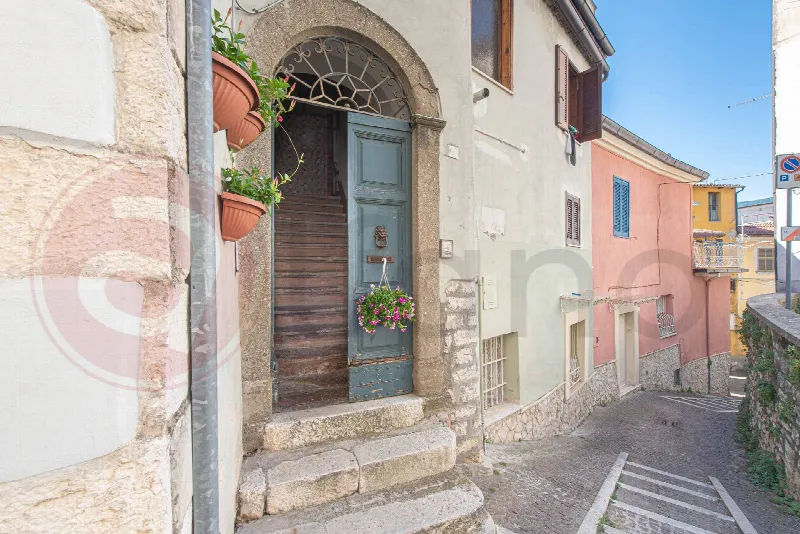 Rustico/Casale in vendita a Ceccano - foto 1