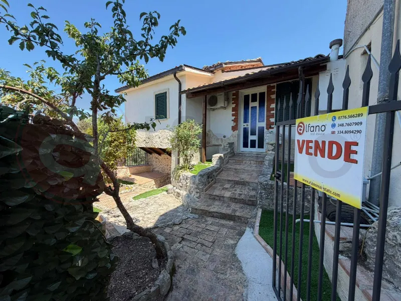 Rustico/Casale in vendita a Arce - foto 1