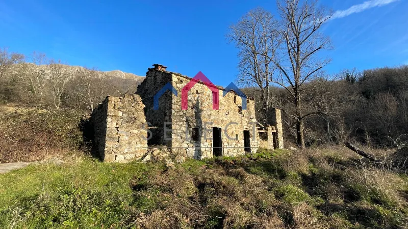 Rustico/Casale in vendita a Bagni di Lucca - foto 1