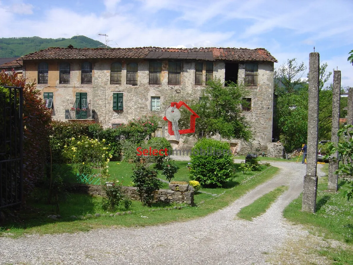 Casa Indipendente in vendita a Borgo a Mozzano - foto 2