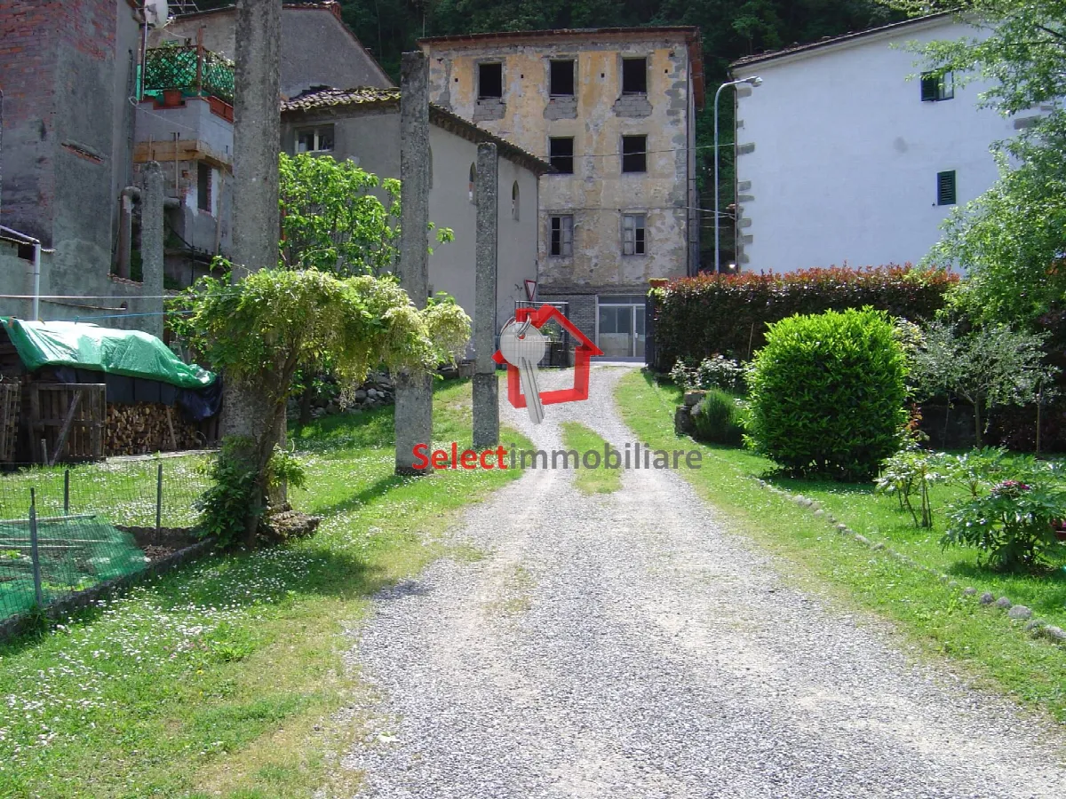 Casa Indipendente in vendita a Borgo a Mozzano - foto 3