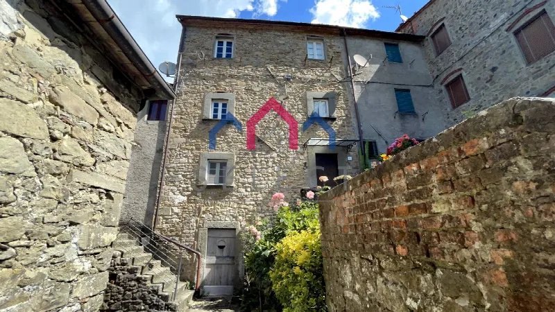 Casa Indipendente in vendita a Bagni di Lucca - foto 1