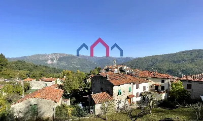 Casa Indipendente in vendita a Bagni di Lu... - foto 1