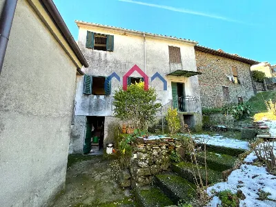 Casa Indipendente a Borgo a Mozzano