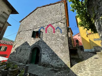 Casa Indipendente in vendita a Bagni di Lu... - foto 8