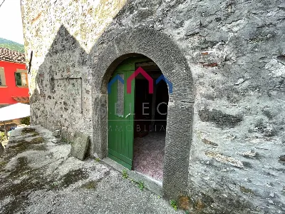 Casa Indipendente in vendita a Bagni di Lu... - foto 9