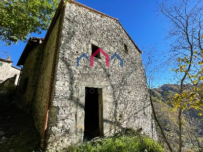 Casa Indipendente in vendita a Bagni di Lu... - foto 8