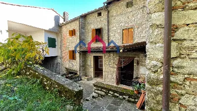 Casa Indipendente in vendita a Bagni di Lu... - foto 2