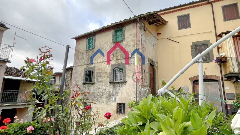 Casa Indipendente in vendita a Borgo a Mozzano - foto 1