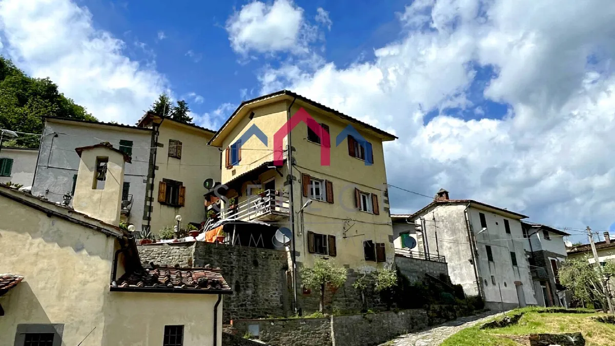 Casa Indipendente in vendita a Villa Basilica - foto 2